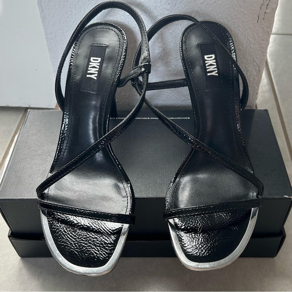 DKNY Women's Black Danielle Square-Toe Strappy Stiletto Dress Sandals SZ 7 - Picture 1 of 5